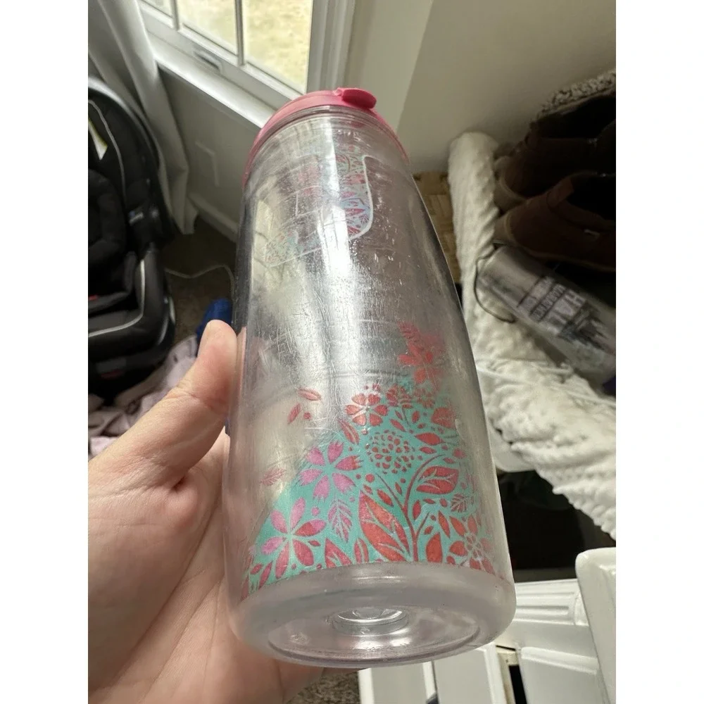 Letter J Tervis Tumblr With Pink Lid‎